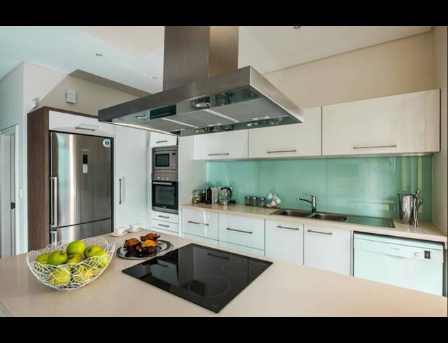 4 BEDROOM TOWNHOUSE TO LET IN NORWOOD